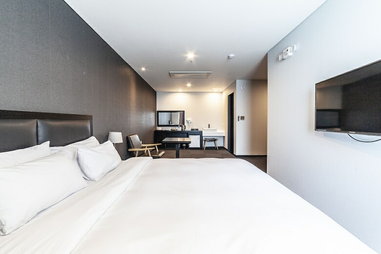 Gangneung Tourist Hotel