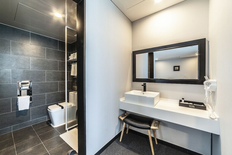 Gangneung Tourist Hotel