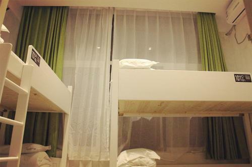Dandong Bless House International Youth Hostel