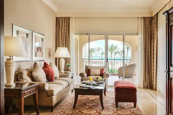 Hotel Jaz Almaza Beach