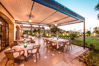 Hotel Jaz Almaza Beach