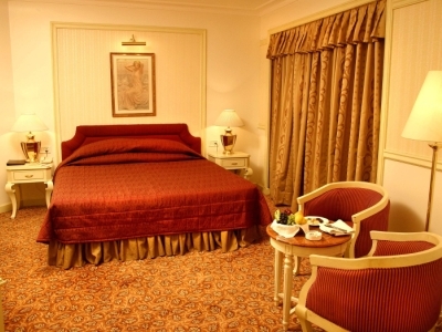 Hotel Gokulam Park Inn