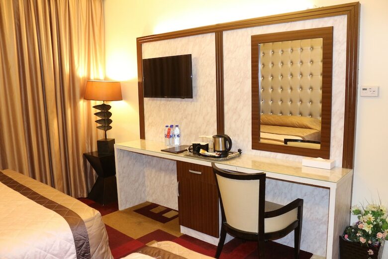 Al Khaleej Grand Hotel