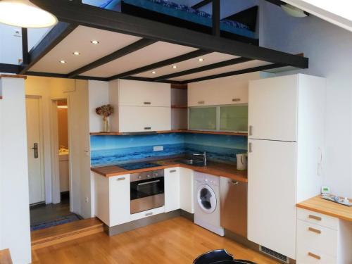 Apartamento Attic Karlov?ka