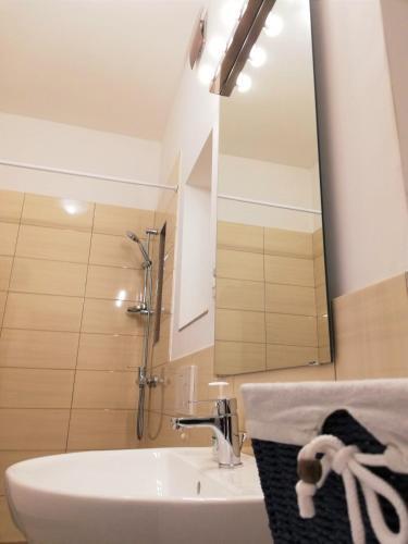 Apartamento Attic Karlov?ka
