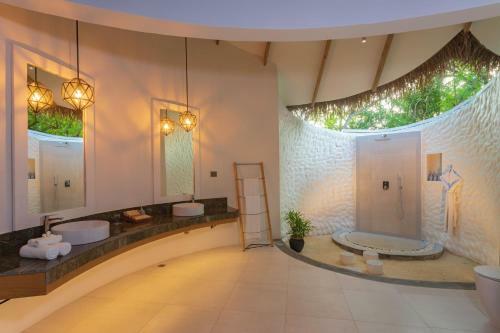 Hotel Cinnamon Dhonveli Maldives