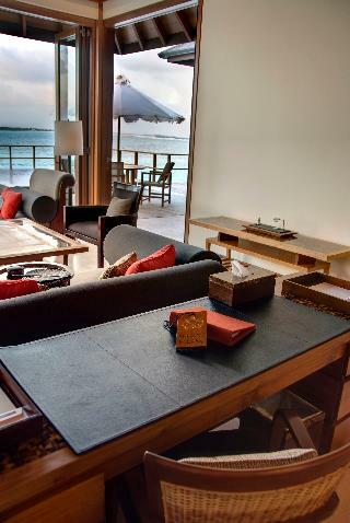 Hotel Paradise Island Resort & Spa