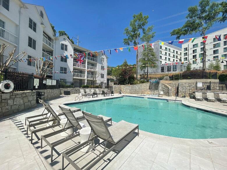 Hotel Indigo Atlanta Vinings