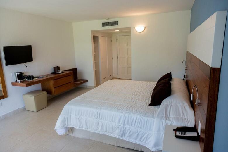 Hotel Viva Wyndham Fortuna Beach