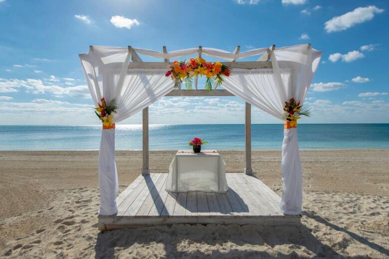 Hotel Viva Wyndham Fortuna Beach
