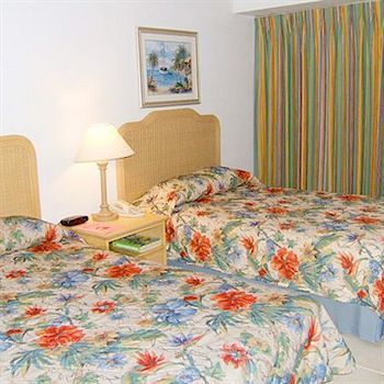 Hotel Castaways Resort And Suites