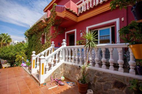 Majestic Villa By The Beach