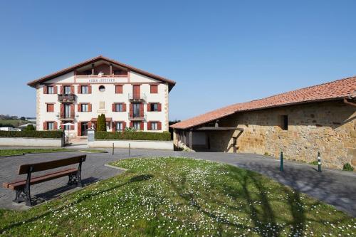 Agroturismo Casa Rural Xabin Etxea