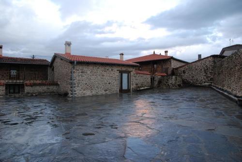 Apartamentos Aira Sacra