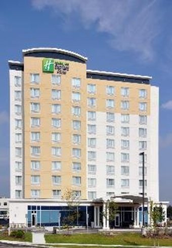 Holiday Inn Express Hotel  Suites Toronto - M