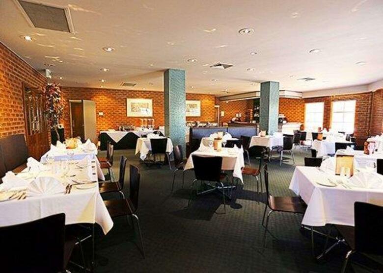 Quality Hotel Melbourne Airport