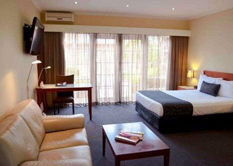Quality Hotel Melbourne Airport