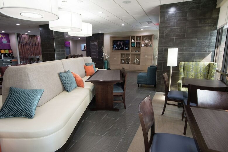 Hotel Home2 Suites By Hilton Tulsa Hills