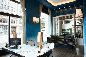 The Empire Hotel, Autograph Collection