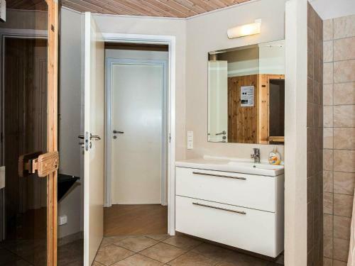 Holiday Home Barsb�klund