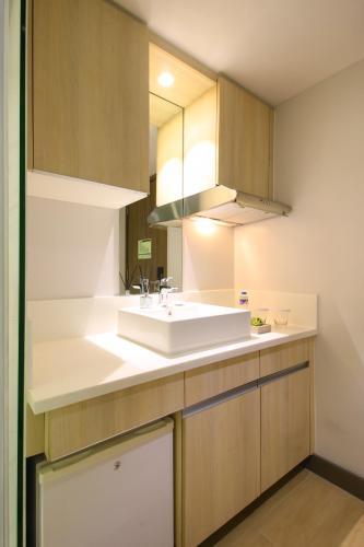 Hotel The Mini Suites - Eton Tower Makati