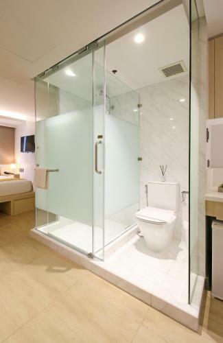 Hotel The Mini Suites - Eton Tower Makati