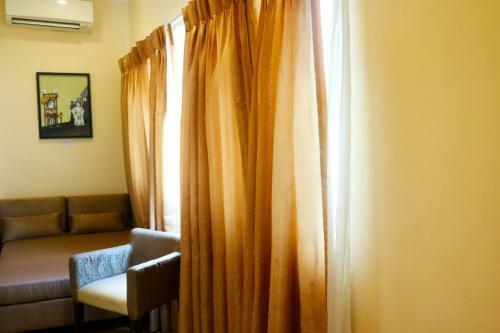 Palm Grass Hotel