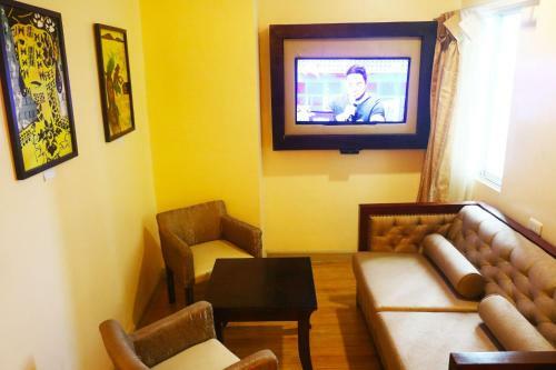 Palm Grass Hotel