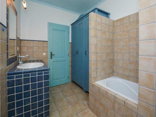 Three-bedroom Holiday Home In Koper
