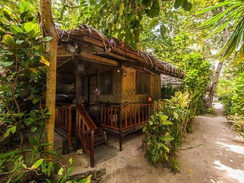 Hotel Patrick's On The Beach Resort