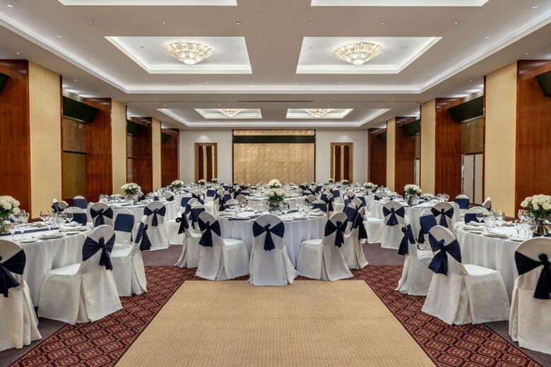 Hotel Le Meridien Al Aqah Beach Resort