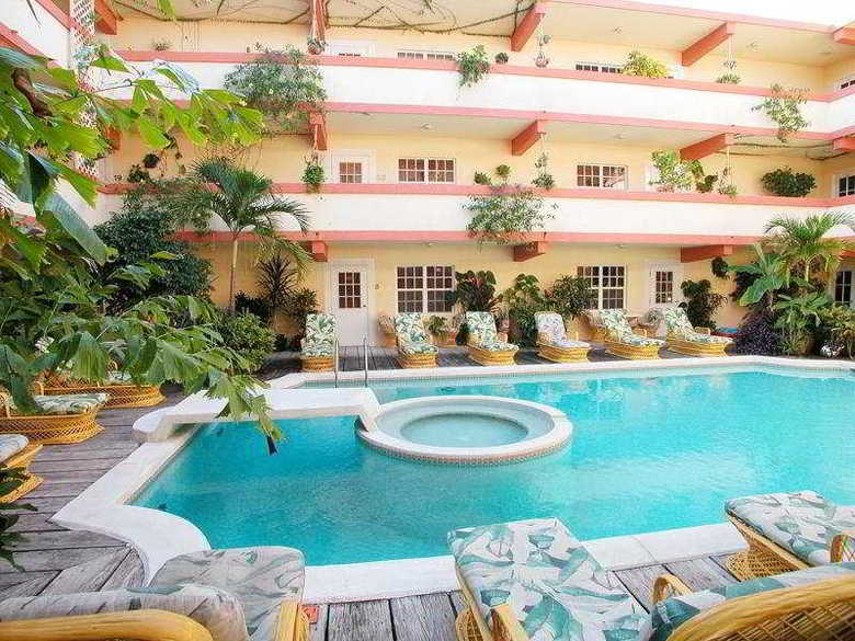 Hotel Banana Beach Resort