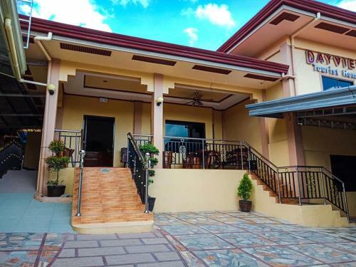 Hostal Dayview Tourist Home
