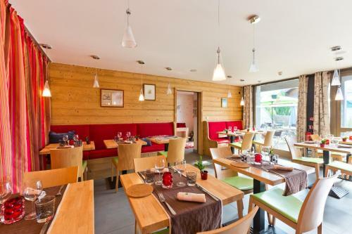 Hotel La Croix De Savoie & Spa