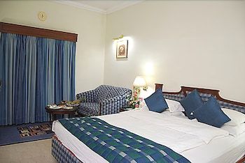 Hotel Ambica Empire