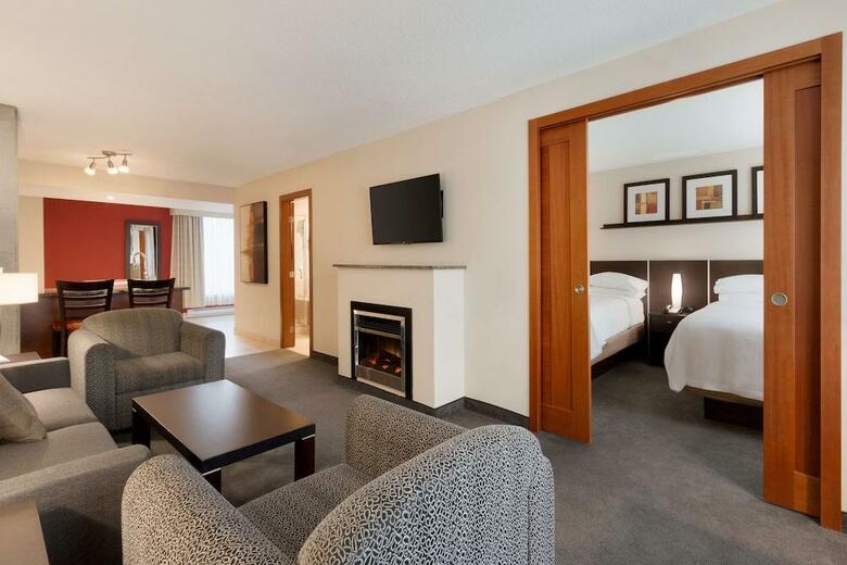 Hotel Embassy Suites - Montreal Quebec