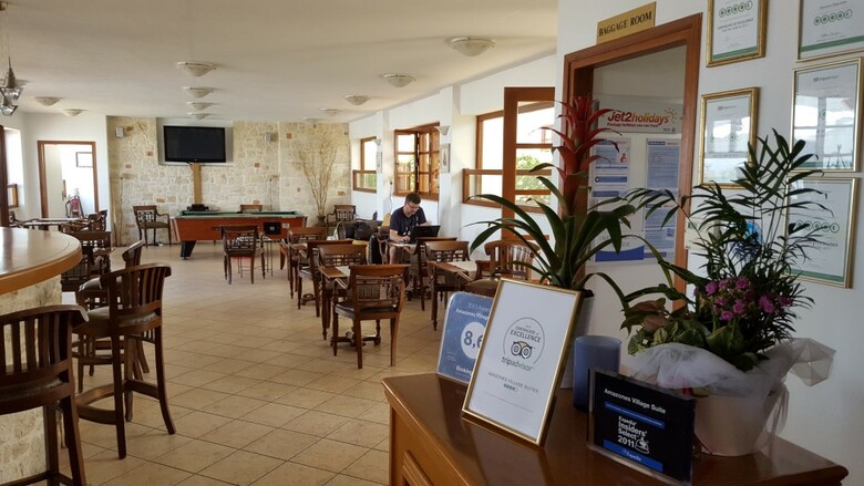 Hotel Amazones Village Suites