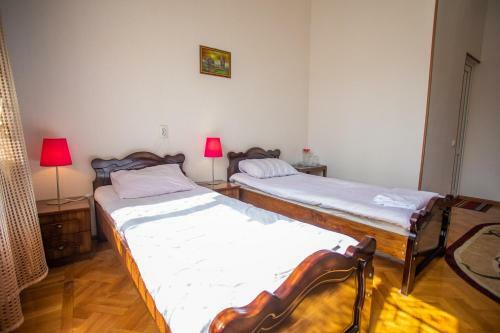 Kutaisi Hotel California