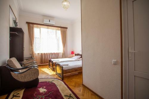 Kutaisi Hotel California