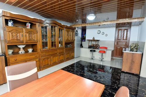 Kutaisi Hotel California