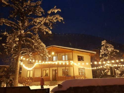 Hostal Guesthouse Edelweiss