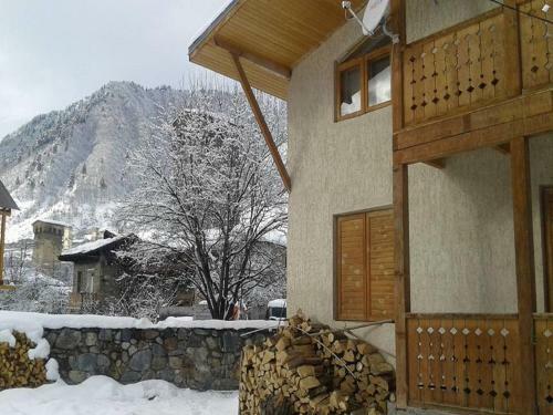 Hostal Guesthouse Edelweiss