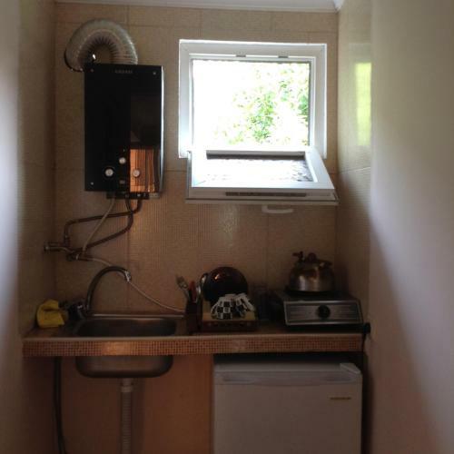 Hostal Guest House Caucasian Patio