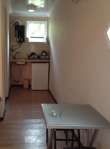 Hostal Guest House Caucasian Patio