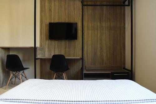 4 Seasons Luxury Apartments