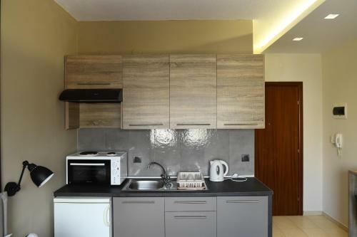 4 Seasons Luxury Apartments