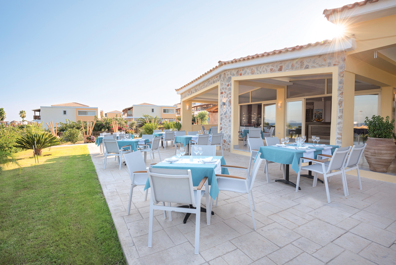 Grand Blue Beach Hotel