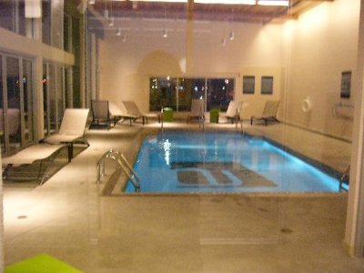 Hotel Aloft Montreal Airport