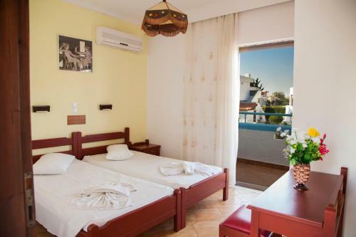 Yiannis Apartments & Studios