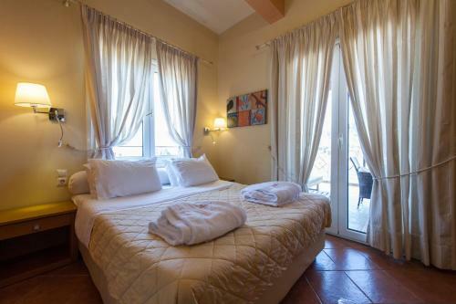 Apartamento Petros Penthouse & Studios
